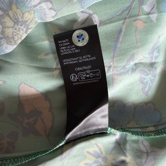 Anthropologie Brielle Floral Green Relaxed Buttondown Blouse - Picture 13 of 13